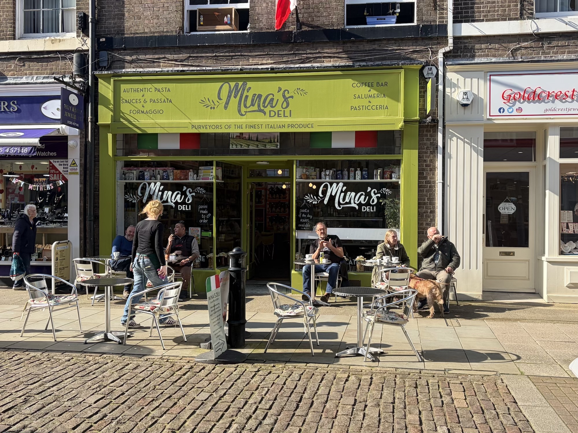 Mina's Deli