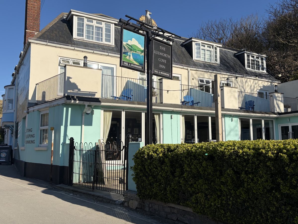 Exterior shot of the Lulworth Cove Inn