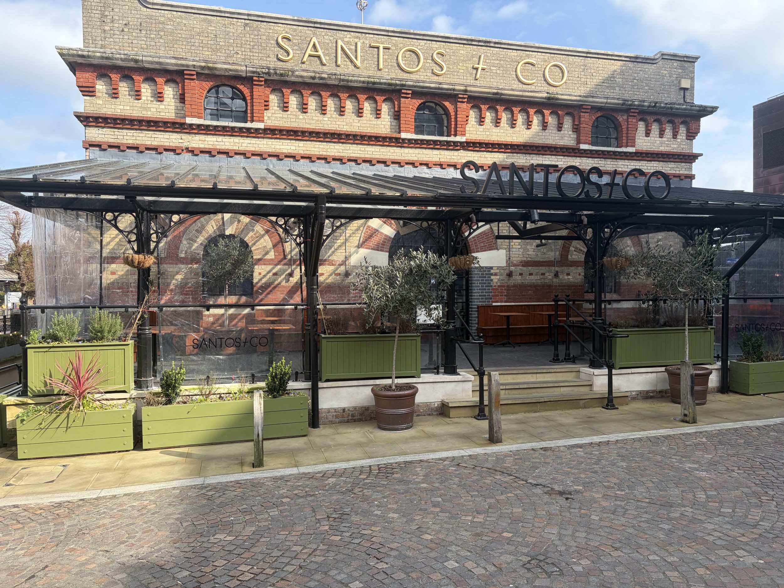 Santos & Co